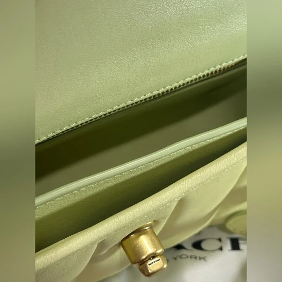 Coach Turnlock Clutch with Quilting Bag - Picture 13 of 15